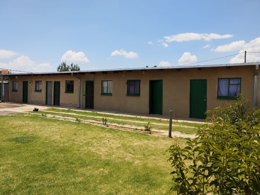 6 Bedroom Property for Sale in Zamdela Free State